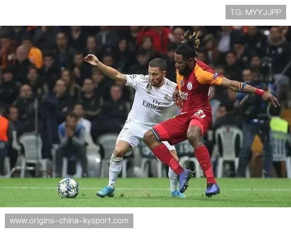 皇家马德里角球战术配合，阿扎尔精妙助攻破门